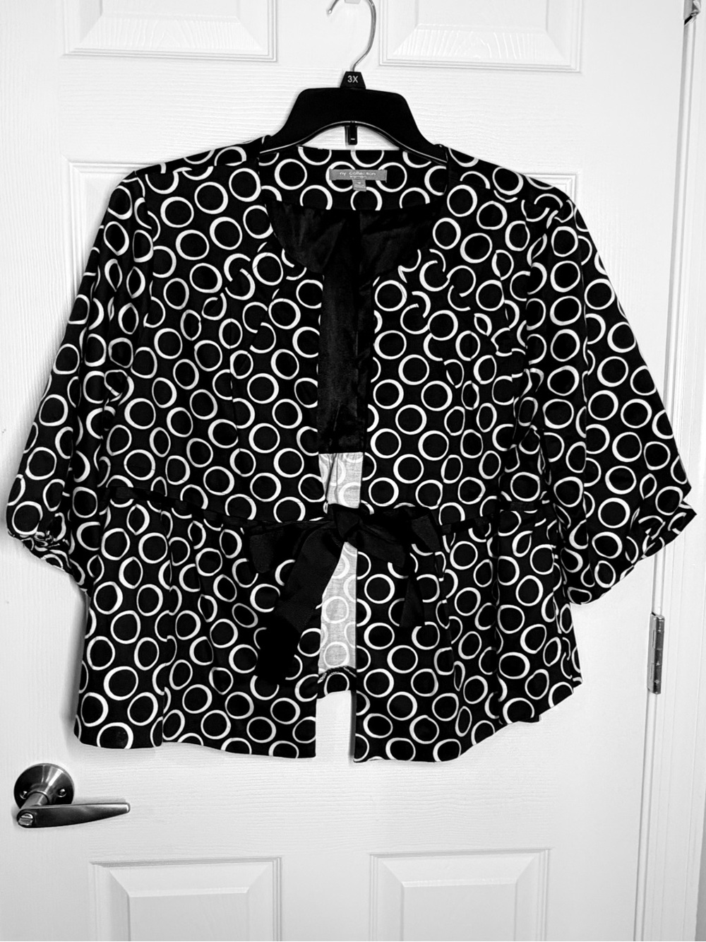 NY Collection Black and White Circle-Print Tie-Waist Jacket